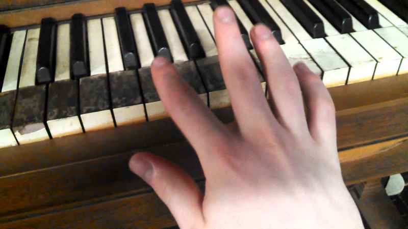 learn to tune pianos